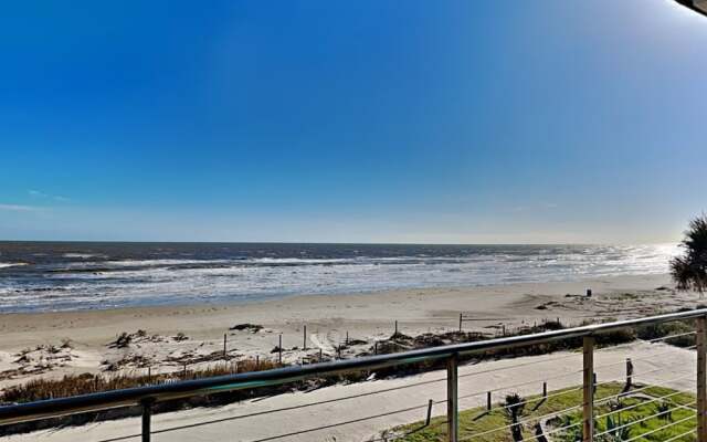 An Oceanfront Experience