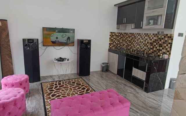 Villa NoRa with Private Pool at Batu Malang