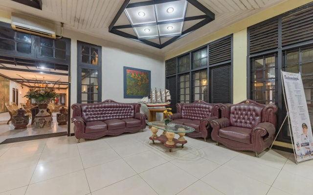 Crown Hotel Tasikmalaya – Lobby – Tasikmalaya