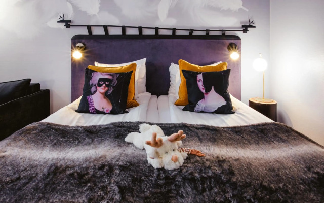 Arctic City Hotel