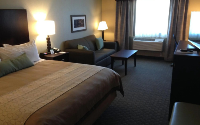 GrandStay Hotel & Suites