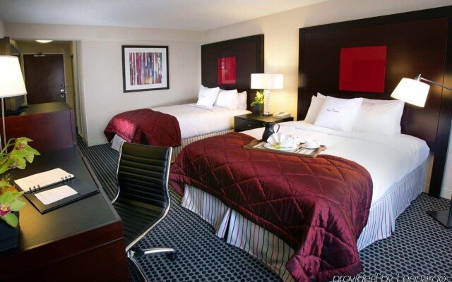 DoubleTree by Hilton Chicago - Magnificent Mile