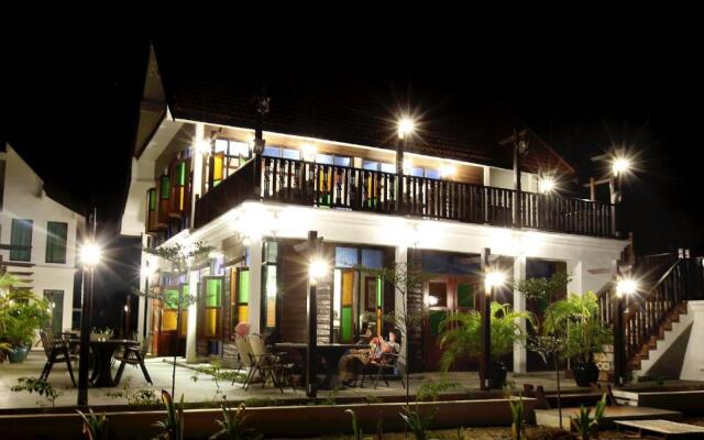 The Manor Beach Resort