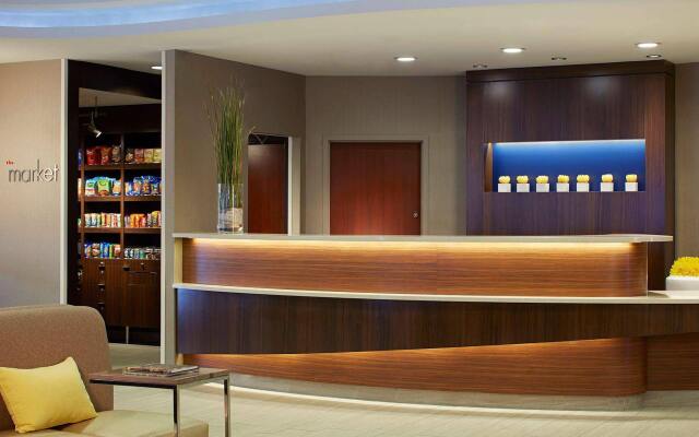 Courtyard Minneapolis St. Paul/Roseville by Marriott