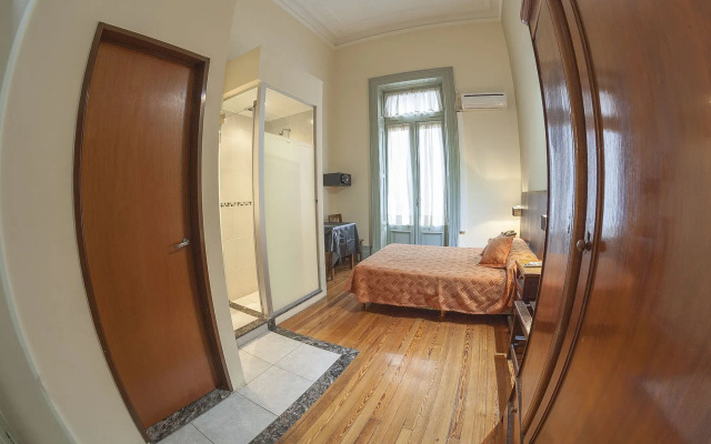 Hotel Reina