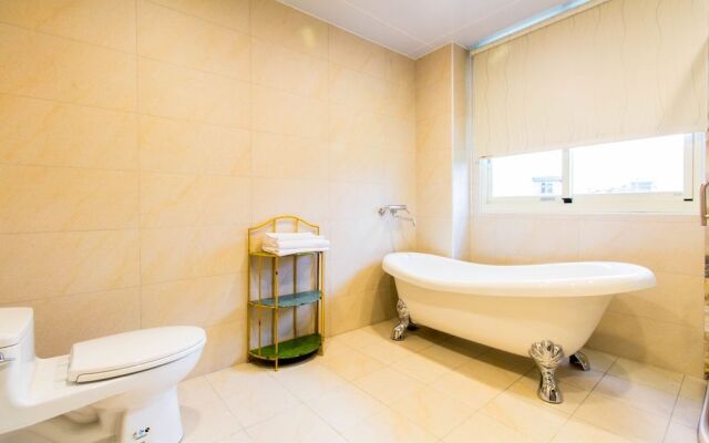 Yi Ho House B&B