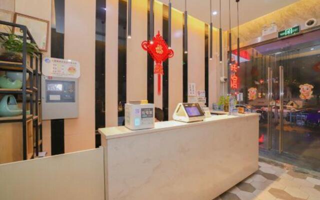 Huzhong Hotel