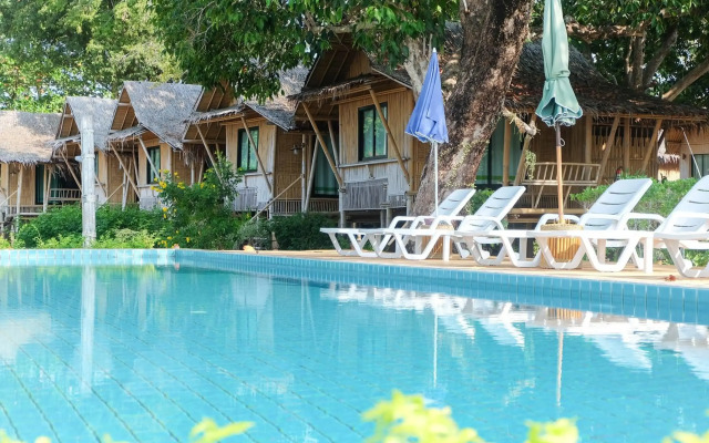 Anyavee Krabi Beach Resort