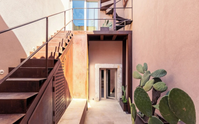 Charming Nest with Terrace by Wonderful Italy