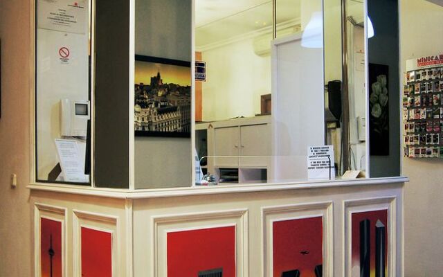 Hostal Breogan y Kryse