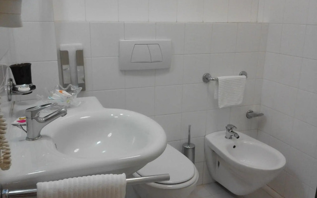 Hotel Chiaraluna