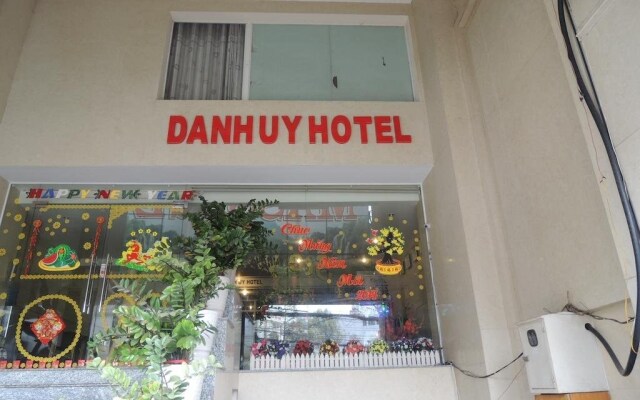 Danh Uy Hotel