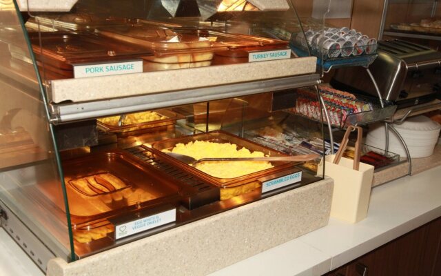 Holiday Inn Express Hotel & Suites Chattanooga-Hixson by IHG