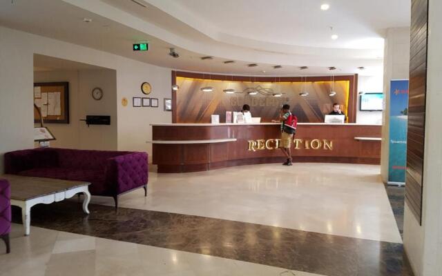 Luxury Apartments in GoldCity Complex