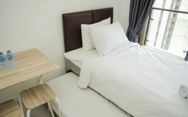 Elegant Studio Room Apartment at Sky House BSD Near Aeon Mall – Guest Rooms – Legok