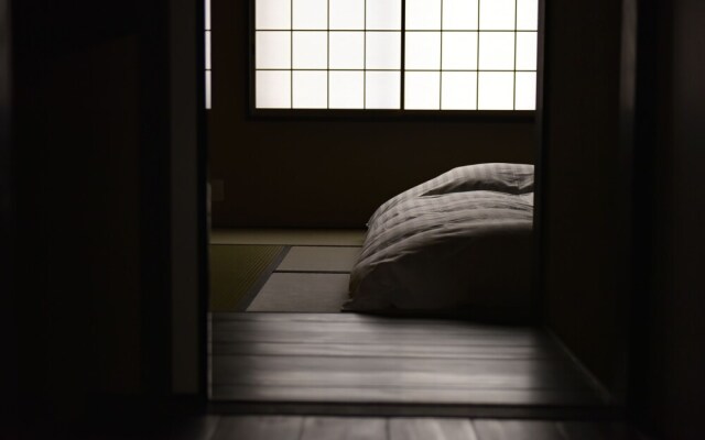 Rinn Premium Koki East