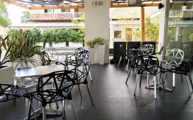 One Vittoria Hotel