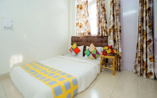 OYO 13726 Home Cozy 2BHK Hathi Paon Road