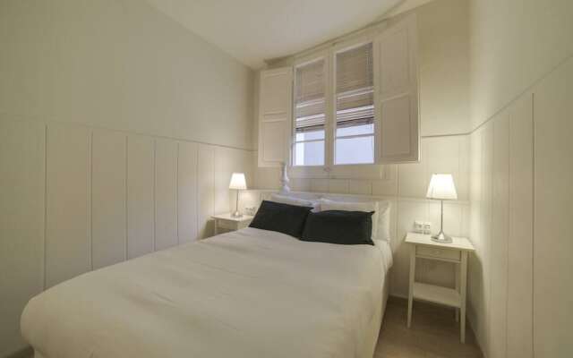 Lovely 2bed W/terrace in Lesseps, Near Park Güell