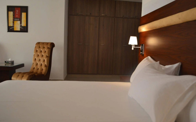 Intellectual Inn - Bahria Town