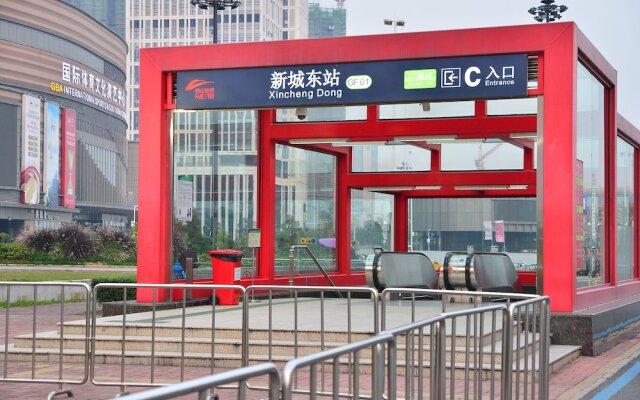 Bainianhui International Apartment