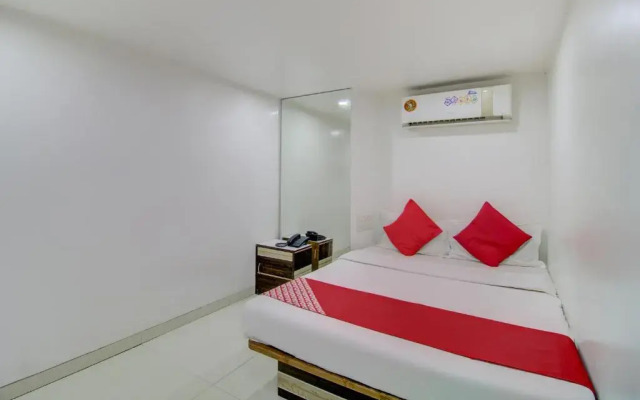 Hotel Blue Light by OYO Rooms