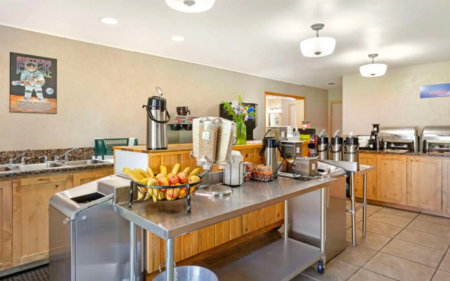 Best Western Ponderosa Lodge