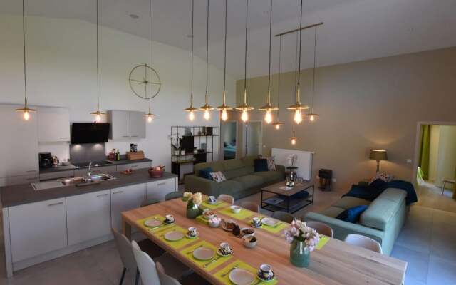 Tasteful Holiday Home in Sijsele-brugge With Garden