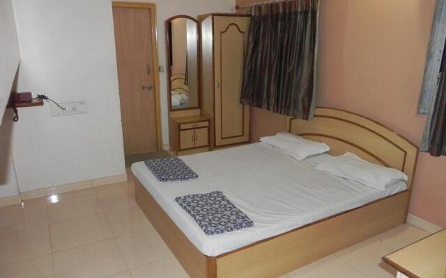 Hotel Decent Somnath