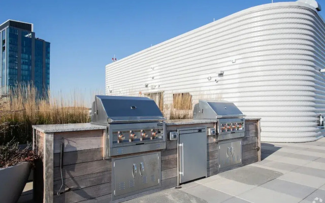 Luxurious 1bd/1ba Penthouse in Fenway - 1T