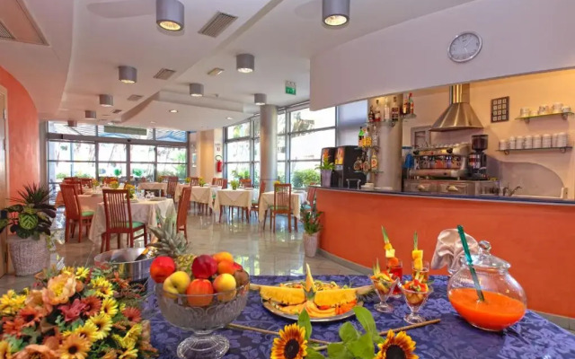 Hotel Antares