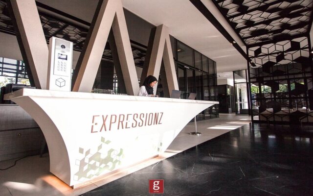 Expressionz Professional Suites by Greenford Suites KL