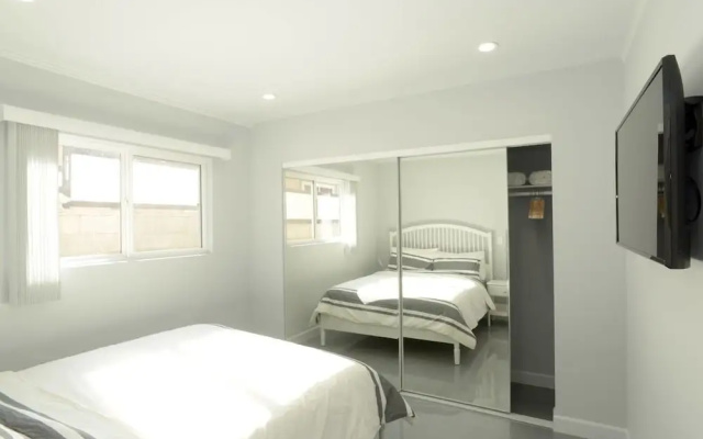 Bright Spacious Family House Near Universal Studios