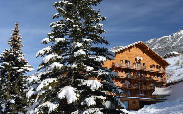 Cozy Alpine Stay in Vars