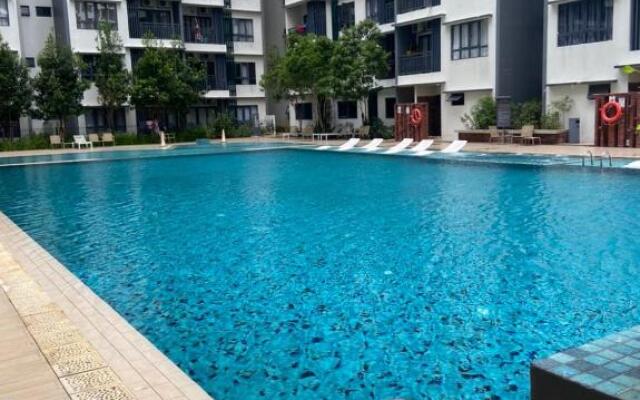 Orak Villa Homestay at Suria Residence