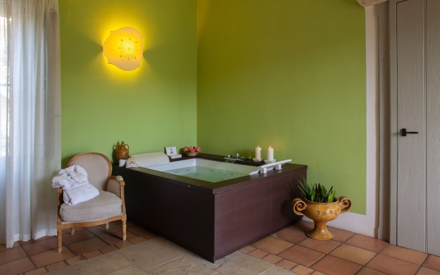 Naturalis Bio Resort & Spa