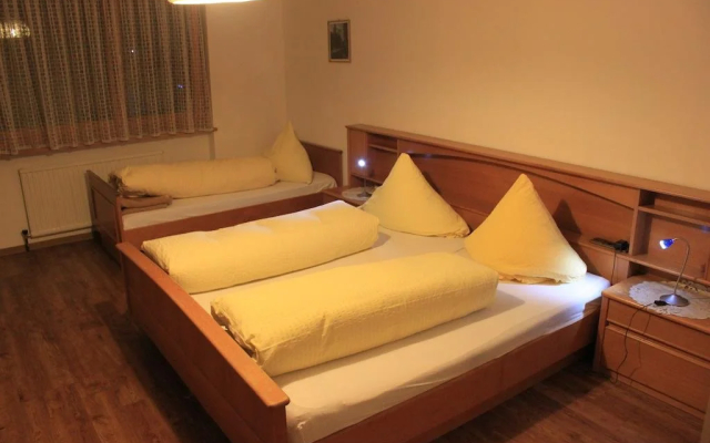 Pension & Restaurant TsingDao