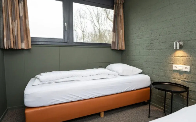 Holiday Home Vakantiepark 't Eibernest Texel