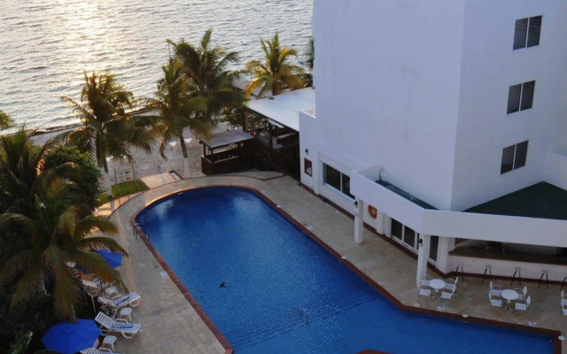 Ocean View Cancun Arenas