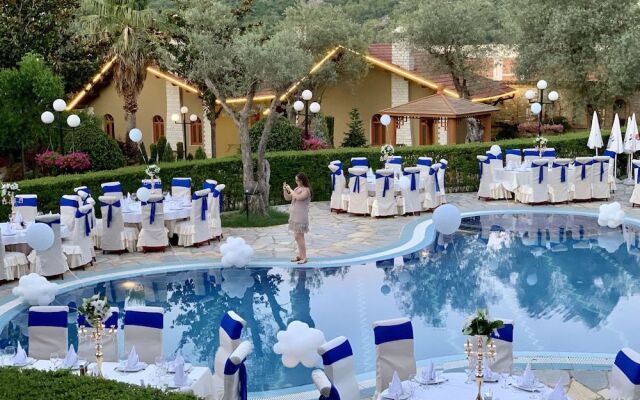 PalmaNova Resort