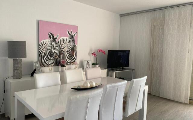 1a línea con PISCINA Nuevo