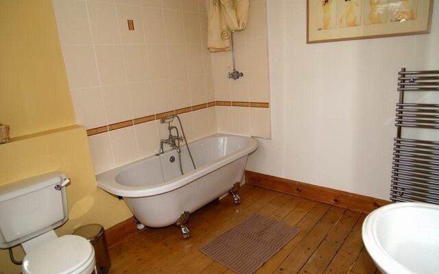 15 Merchiston Gardens Bed and Breakfast