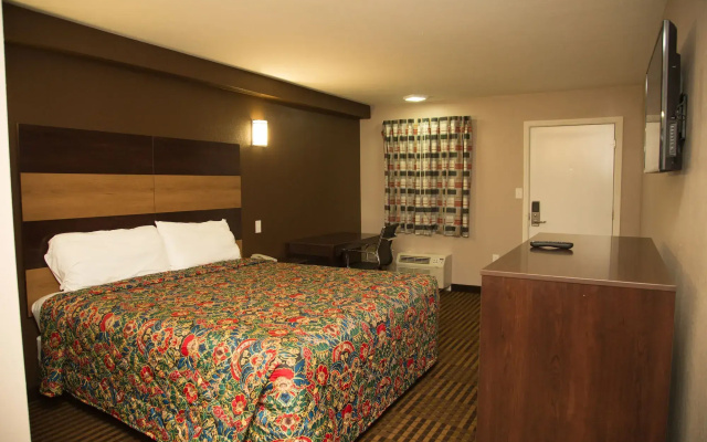 AMERICAS BEST VALUE INN/Executive Inn