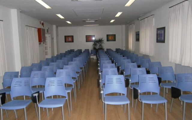 Albergue Inturjoven Huelva - Hostel