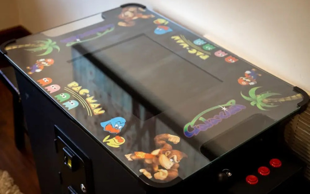 Tahoe Woods Villa - Walk to Beach and Gondola/ Heavenly Ski