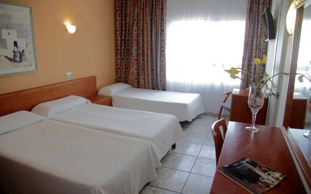 Hotel Tropical