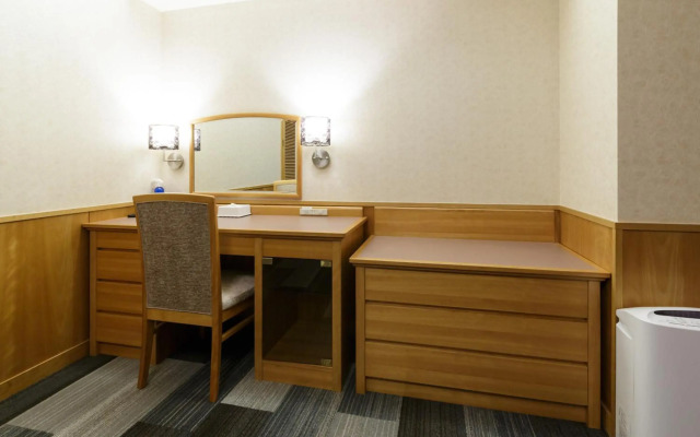 Kochi Pacific Hotel