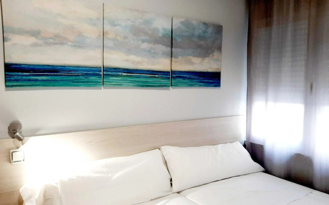 Hostal Lucía by gaiarooms