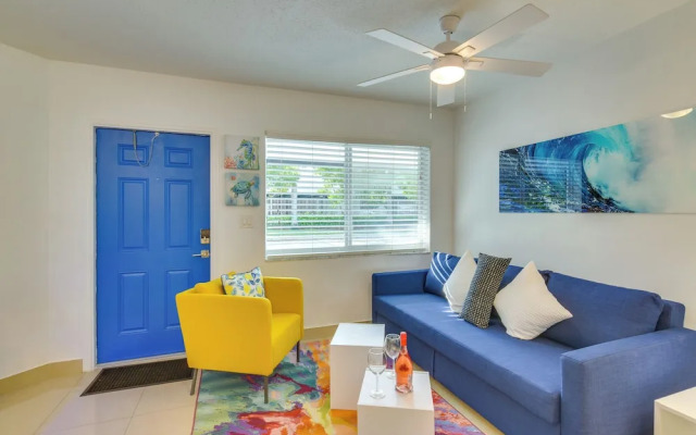 2 Mi to Ocean: Dog-friendly Hallandale Beach Condo