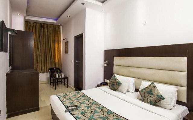 Hotel Sarthak Palace